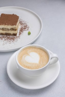 Lokantada lezzetli bir tatlı. Yakın çekimler