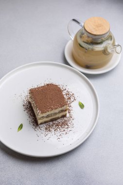 Lokantada lezzetli bir tatlı. Yakın çekimler