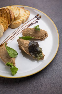 Lokantadan lezzetli mezeler. Kapat.