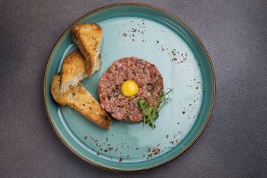 Lokantadan lezzetli mezeler. Kapat.