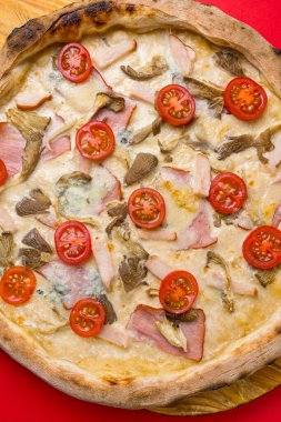 Lokantada lezzetli pizza.. 