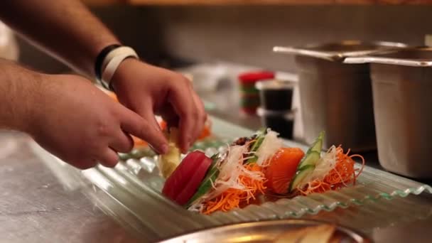 Deliciosos Platos Mariscos Restaurante Japonés — Vídeo de stock