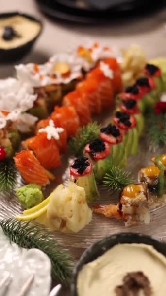 Celebração Ano Novo Natal Pratos Deliciosos Estão Sobre Mesa — Vídeo de Stock