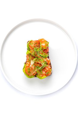 Tuzlu somon ve krem peynirli bruschetta.