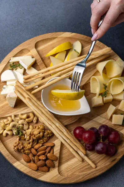 Restoranda nefis peynir var..