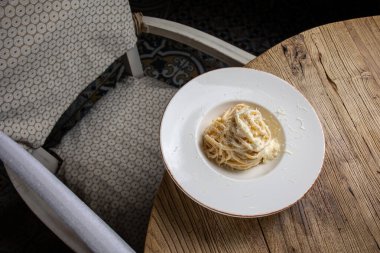 Etli makarna nefis. Üst görünüm