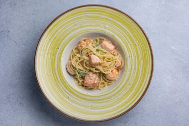 Etli makarna nefis. Üst görünüm