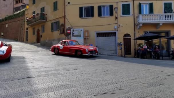 Сан Миниато Италия Июня 2023 1954 Mercedes Benz W198 Время — стоковое видео