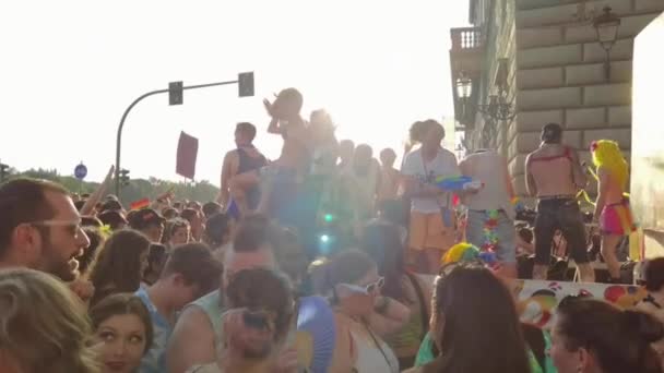Φλωρεντία Ιταλία Ιουλίου 2023 Μια Ομάδα Διασκεδαστών Που Χορεύουν Ένα — Αρχείο Βίντεο