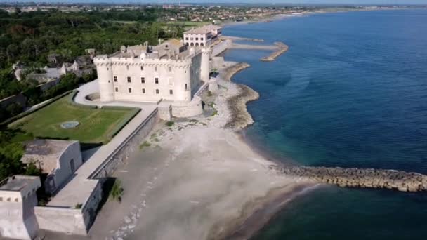 Widok Lotu Ptaka Morze Średniowiecznym Zamkiem Ladispoli — Wideo stockowe