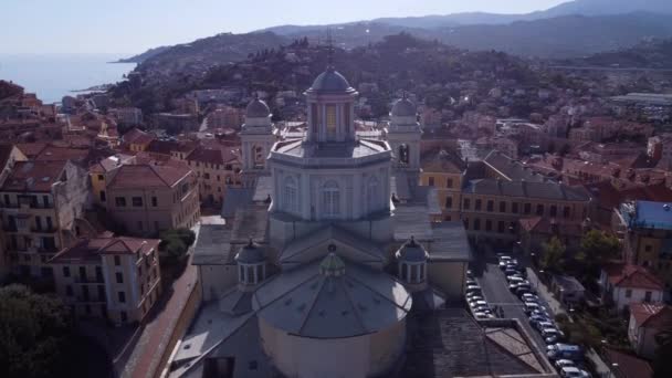 Flygfoto Över Basilikan San Maurizio Med Panoramautsikt Över Staden Imperia — Stockvideo