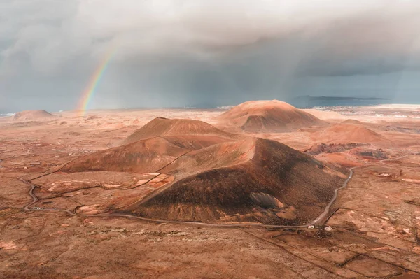 Fuerteventura Sand Volcano Rainbow Fotos De Bancos De Imagens