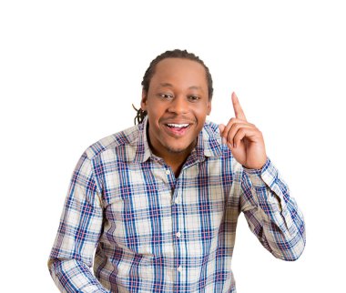 Gülümseyen bir adamın portresi Eureka işaretini işaret ederek, büyük yenilikçi bir fikre, anlayışa ya da çözüme sahip.