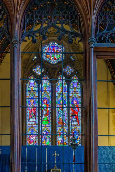 Stamford 2022年9月22日 英国リンカーンシャー州スタンフォード教区教会の聖マリアのステンドグラスの窓の眺め — ストック写真