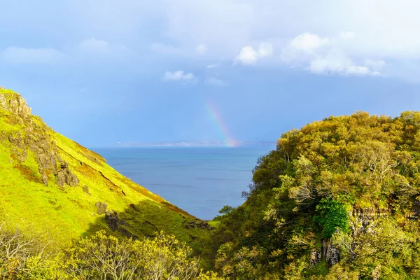 View Coastal Landscape Rainbow Lealt Falls Isle Skye Inner Hebrides — Stock Photo, Image