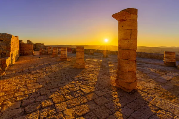 Sonnenuntergang Mit Einer Antiken Kirche Der Nabatäischen Stadt Avdat Der — Stockfoto