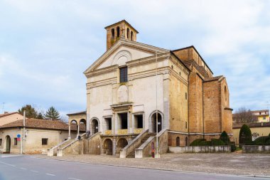 Mantua, İtalya - 27 Şubat 2023: San Sebastiano Kilisesi (Tempio Leon Battista Alberti), Mantua (Mantova), Lombardiya, Kuzey İtalya