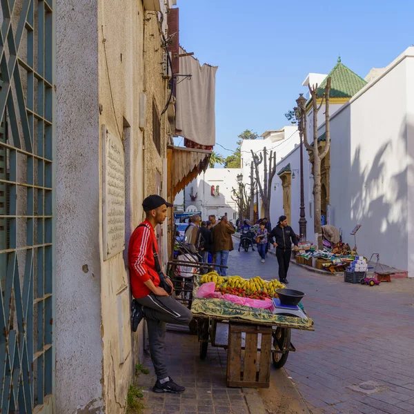 Casablanca Morocco March 2023 Street Scene Seller Visitors Old Medina — стокове фото