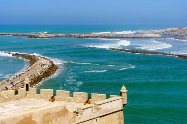 Rabat Maroko Marca 2023 Widok Ujścia Rzeki Bou Regreg Lokalnymi — Zdjęcie stockowe