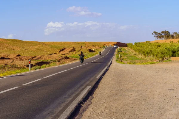 Tarmigt Marruecos Abril 2023 Vista Las Motocicletas Una Carretera Desierta —  Fotos de Stock