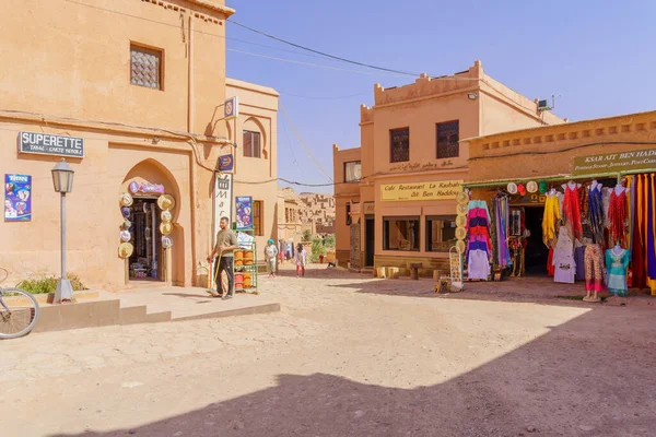 Ait Benhaddou Marruecos Abril 2023 Escena Compras Con Vendedores Visitantes — Foto de Stock