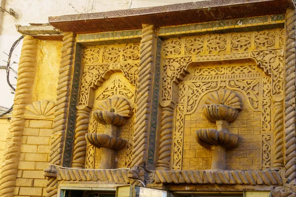 Vista Esculturas Pedra Típicas Parede Grande Mesquita Medina Velha Casablanca — Fotografia de Stock