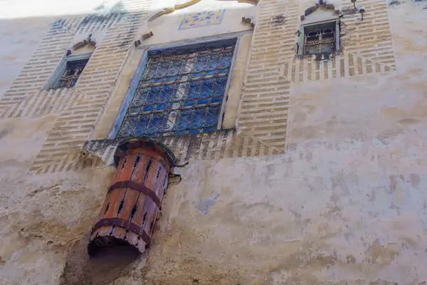 Widok Drewnianej Pomocy Podglądacza Alejkach Starej Medyny Fes Maroko — Zdjęcie stockowe