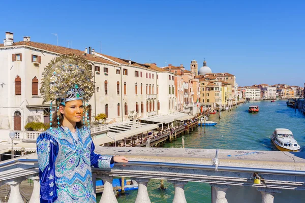 Venecia Italia Febrero 2022 Mujer Vestida Con Traje Tradicional Parte —  Fotos de Stock