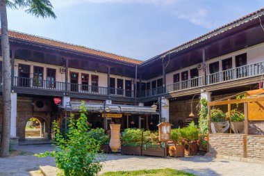 Üsküp, Kuzey Makedonya - 05 Ekim 2023: Üsküp, Kuzey Makedonya 'nın Eski Çarşı semtinde Kapan Han manzarası