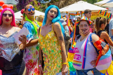 Hayfa, İsrail - 21 Haziran 2024: LGBTQ + cemaatinin yıllık Onur Yürüyüşü, Hayfa, İsrail