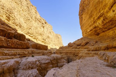 Çölün manzarası ve kayalıkları Rathe Vadisi. Ölü Deniz Kıyısı, Judaean Çölü, Güney İsrail