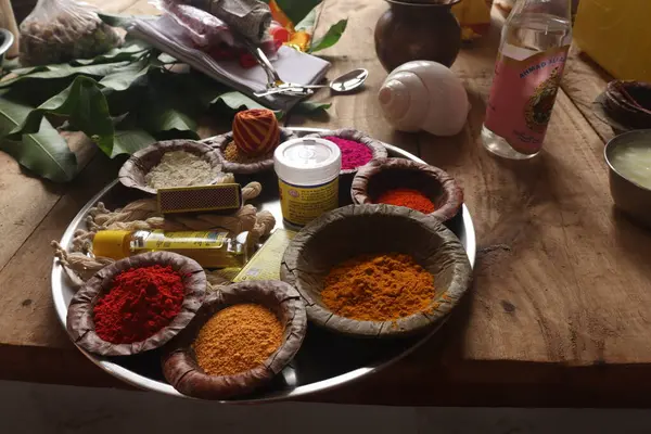 Hint duası ve Hint Tanrısı 'na adaklar