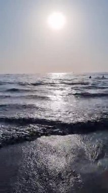 Sahilde güzel bir gün batımı