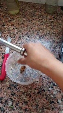 Mutfağın pişirme ve pişirme süreci.