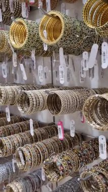 Türklerin farklı türleri ve Türk boncukları