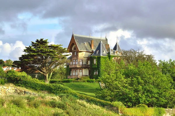 04-09-2012 Comillas, İspanya - Casa del Dük de Almodovar del ro Büyüleyici Konutlar Comillas 'ta