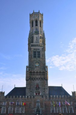 30-10-2014 Brüksel, Belçika - Bruges Çan Kulesinin (Belfort) etkileyici görüntüsü.