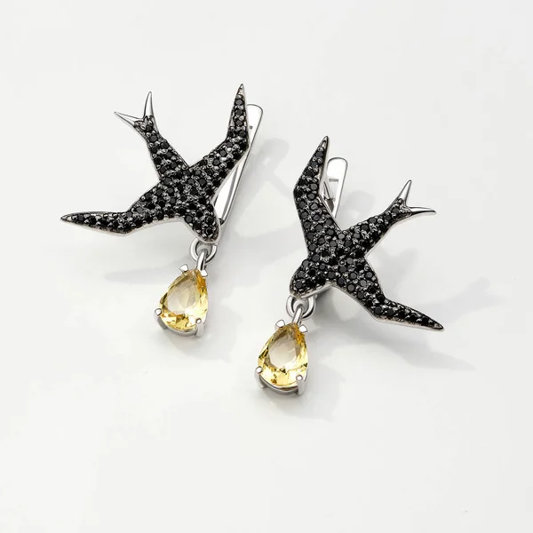 Elegante Juwelenset Sieraden Bezet Met Edelstenen Sieraden Accessoires Collage Productstillevenconcept — Stockfoto