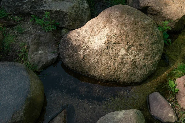 Pedra Com Uma Textura Incomum Água Imagens De Bancos De Imagens Sem Royalties