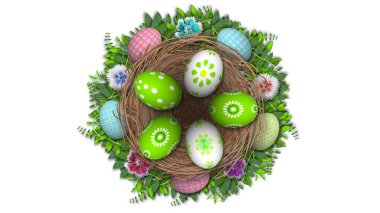 Güzel dekore edilmiş paskalya yumurtası yuvası beyaz arka planda farklı bitki yaprakları ve renkli çiçeklerle. Paskalya bayramı dekorasyonu ve kutlaması konsepti.