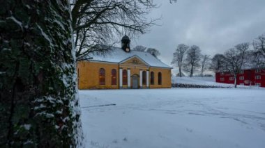 Kopenhag, Danimarka 'da Karstelkirken (Kale Kilisesi) kışın görülüyor