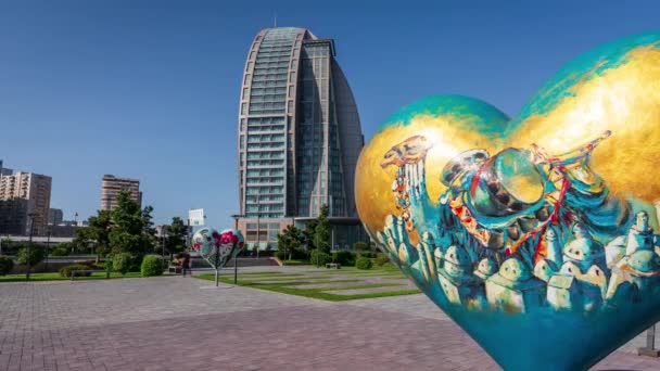 Período Diurno Parque Sevgi Centro Baku Azerbaijão Com Ritz Carlton — Vídeo de Stock