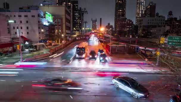 ニューヨーク マンハッタンのルーズベルト島トラムウェイのナイトタイムラップスクリップ — ストック動画