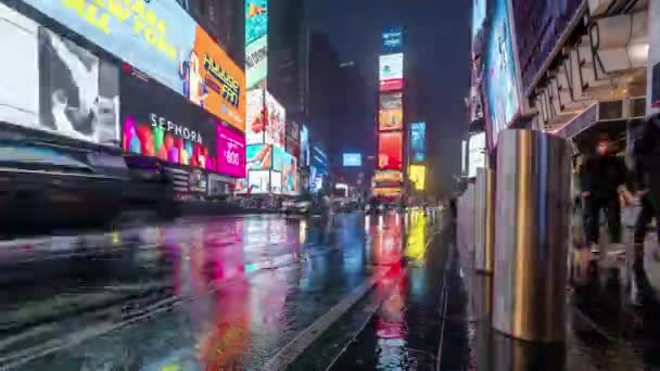 Zeitraffer Clip Von Menschen Und Verkehr Times Square Regnerischen New — Stockvideo