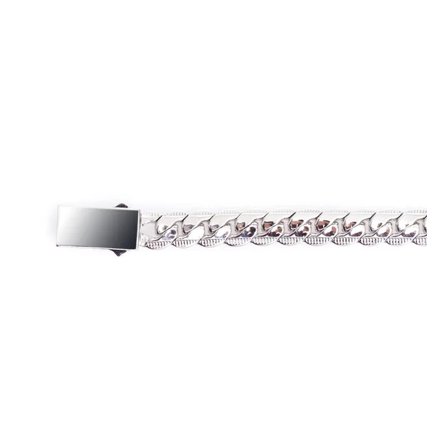 白い背景に隔離された銀のネックレス — ストック写真