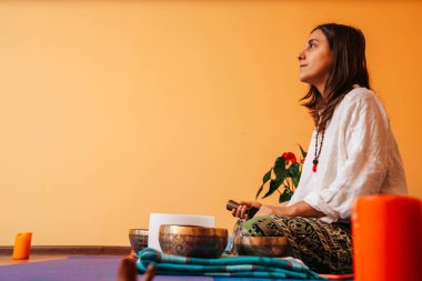 Tibet singing bowl ses terapisi