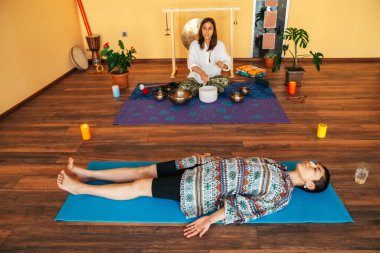 Tibet singing bowl ses terapisi