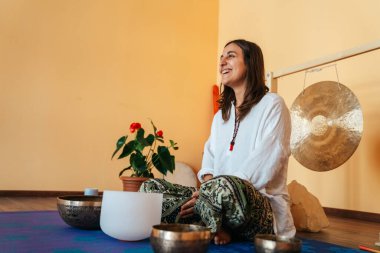 Tibet singing bowl ses terapisi