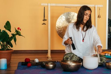 Tibet singing bowl ses terapisi