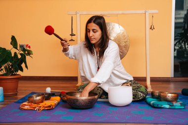 Tibet singing bowl ses terapisi